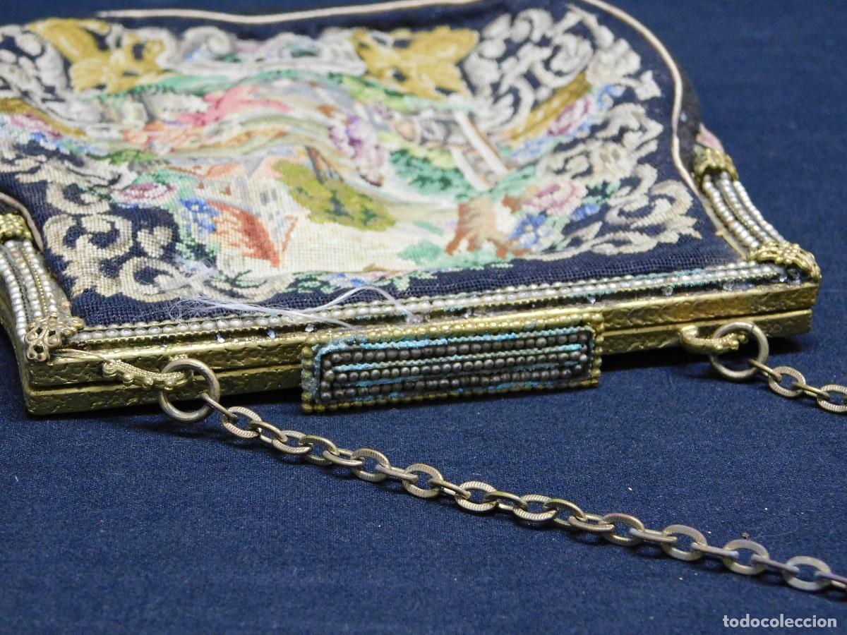 Antig&uuml;edades: BOLSO TELA BORDADO - Foto 5