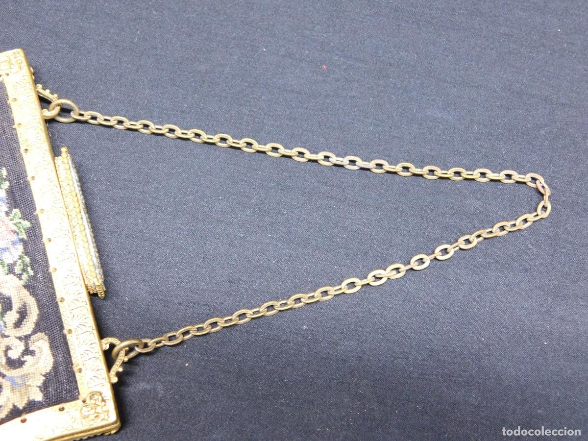 Antig&uuml;edades: BOLSO TELA BORDADO - Foto 7
