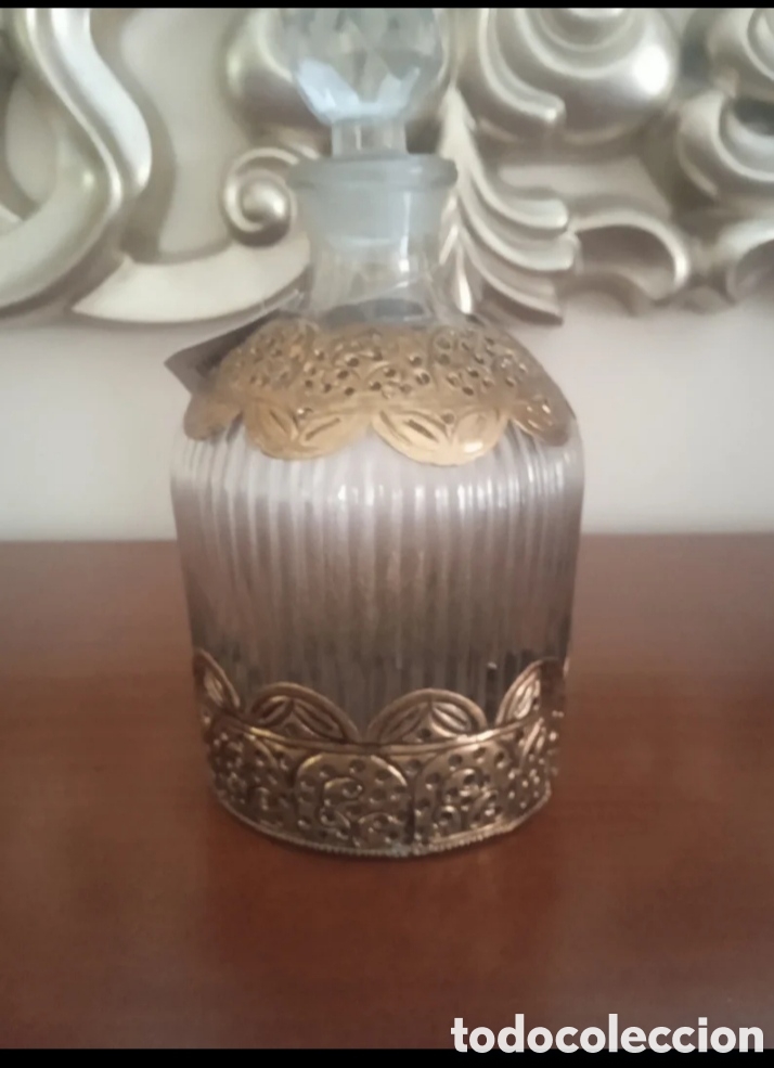Antig&uuml;edades: Botellas cristal y metal - Foto 2