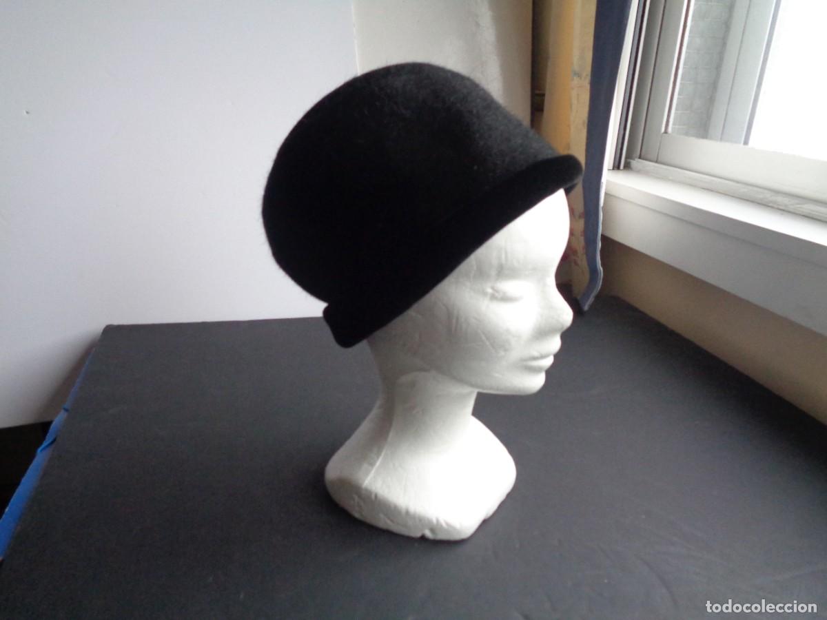 Antig&uuml;edades: CASQUETE DE INVIERNO - Foto 1