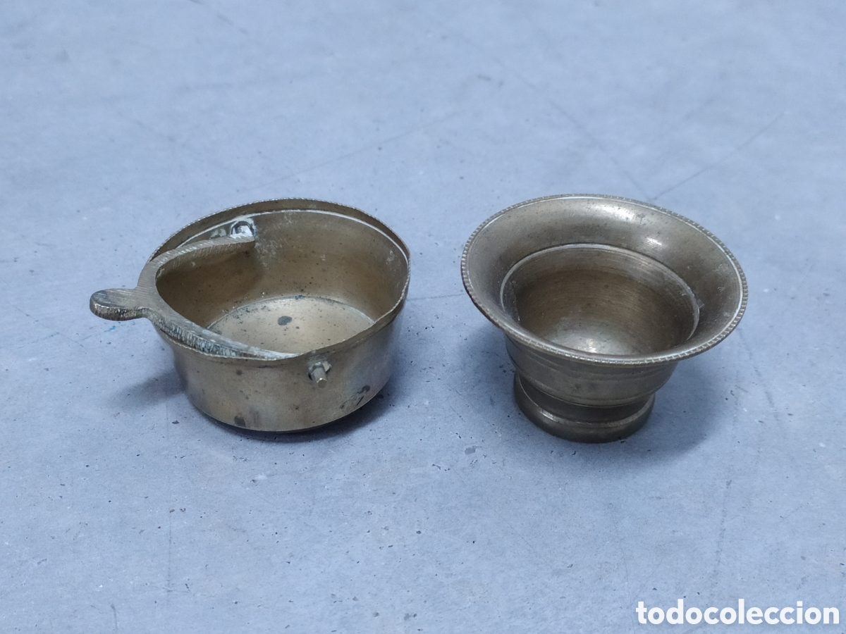 Antig&uuml;edades: PEQUE&Ntilde;O ALMIREZ Y OLLA DE BRONCE - Foto 1