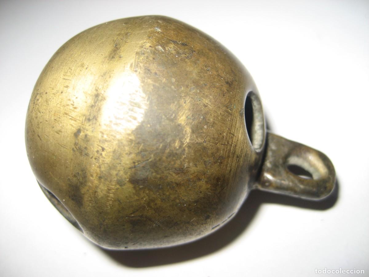Antig&uuml;edades: gran cascabel de bronce n&uacute;mero 12 .antiguo - Foto 4