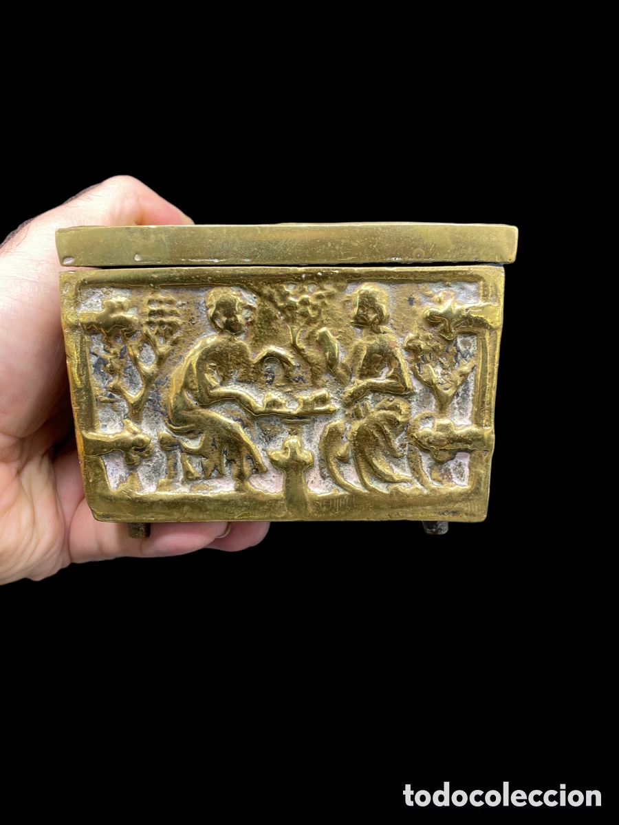 Antig&uuml;edades: Caja en bronce con motivos Goticos - Foto 4
