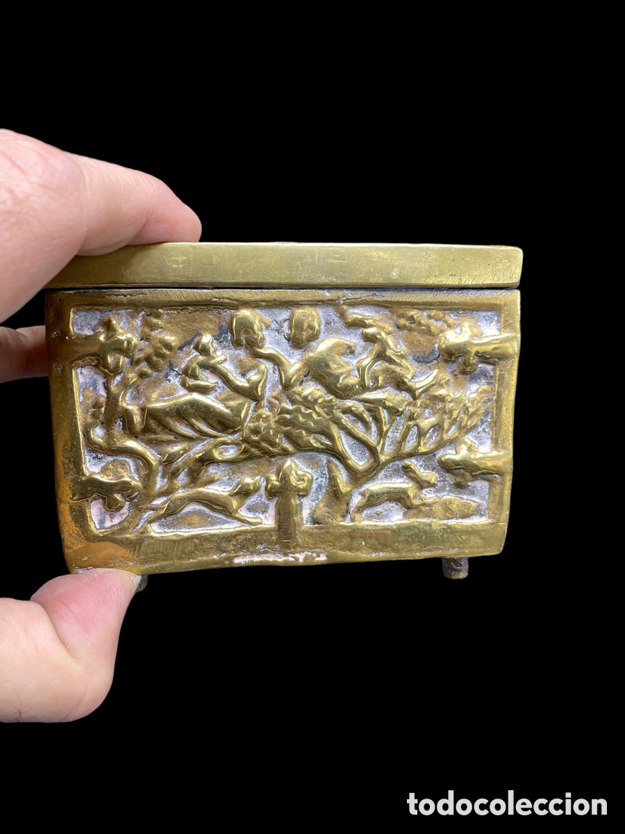 Antig&uuml;edades: Caja en bronce con motivos Goticos - Foto 5