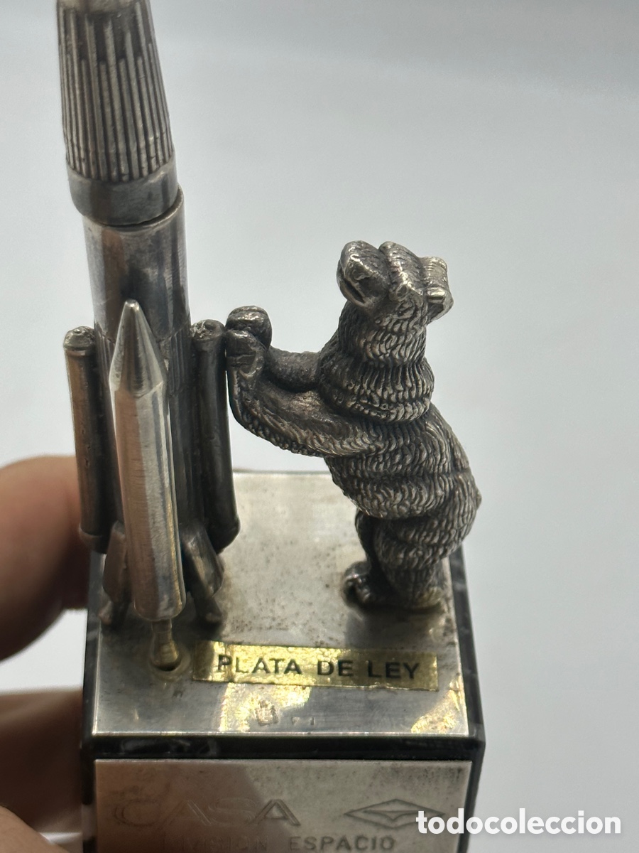 Antig&uuml;edades: * Cohete y oso en plata, misi&oacute;n espacial Ariane - Foto 5