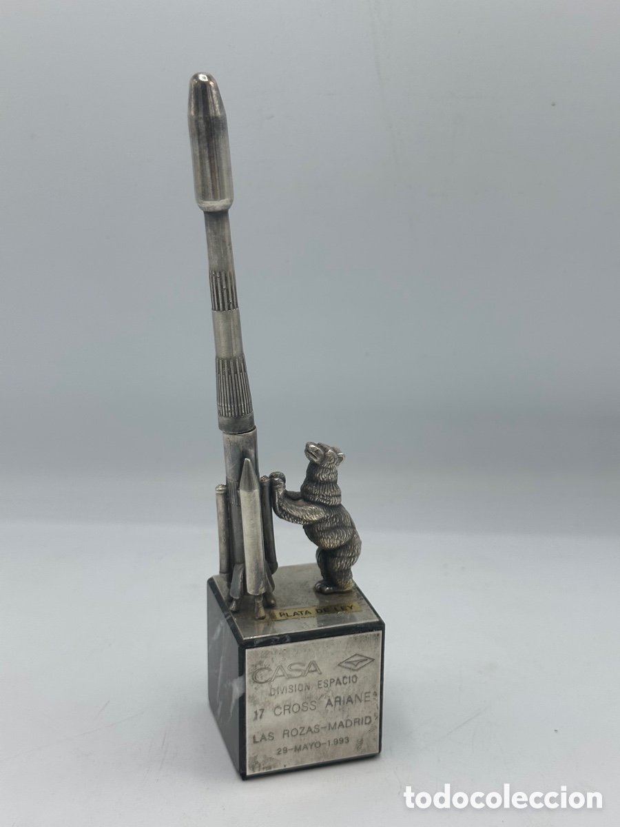 Antig&uuml;edades: * Cohete y oso en plata, misi&oacute;n espacial Ariane - Foto 1
