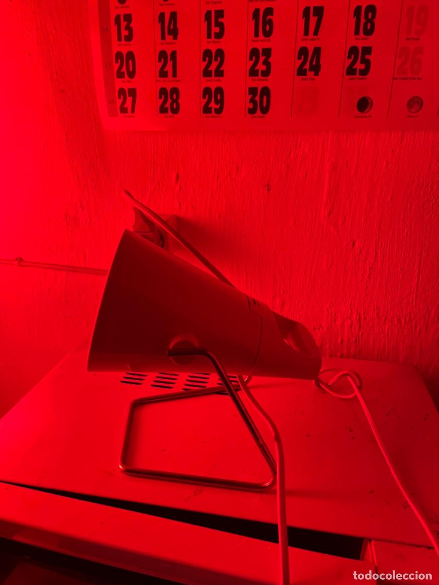 Antig&uuml;edades: Lampara Philips, roja - Foto 2