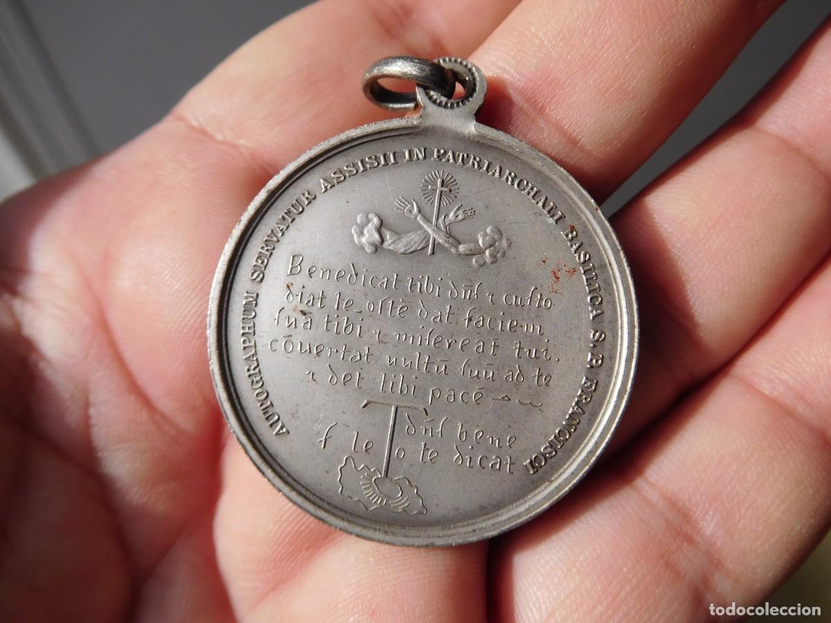 Antig&uuml;edades: Medalla de bronce plateado San Francisco - Foto 4