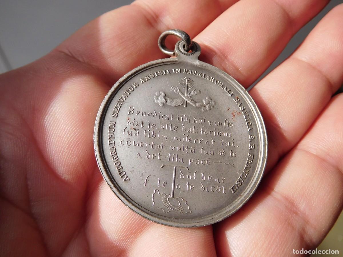 Antig&uuml;edades: Medalla de bronce plateado San Francisco - Foto 6