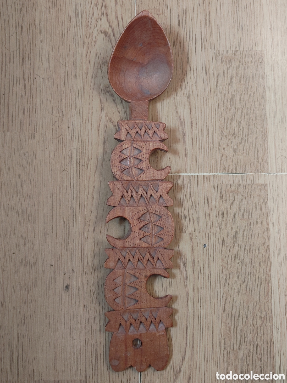 Antig&uuml;edades: Cuchara de madera tallada. - Foto 2