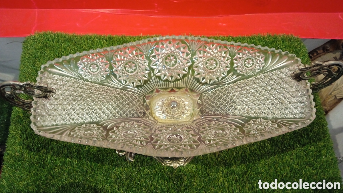 Antig&uuml;edades: GRAN CENTRO DE MESA DE LATON Y CRISTAL. - Foto 5