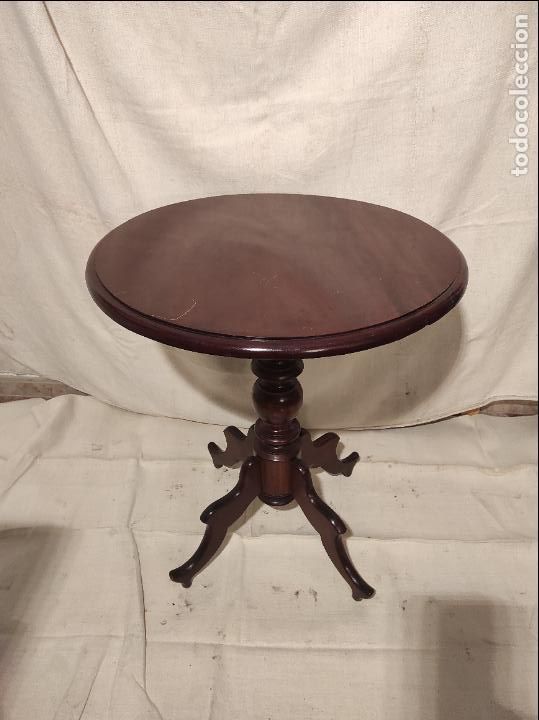 Antig&uuml;edades: mESA VELADO DE CAOBA - Foto 1