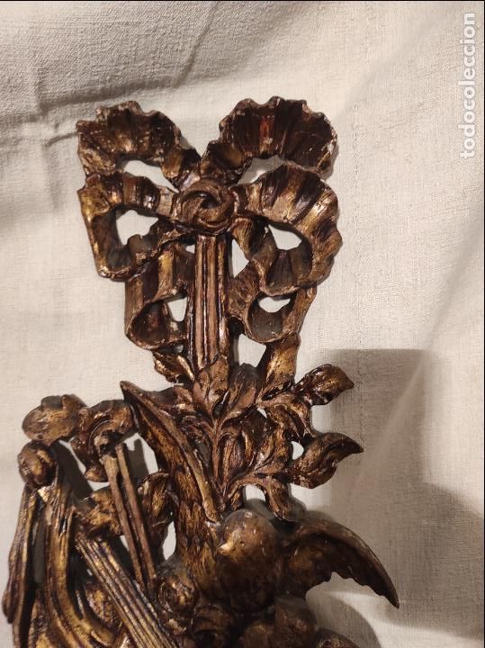Antig&uuml;edades: aplique de madera dorado - Foto 2