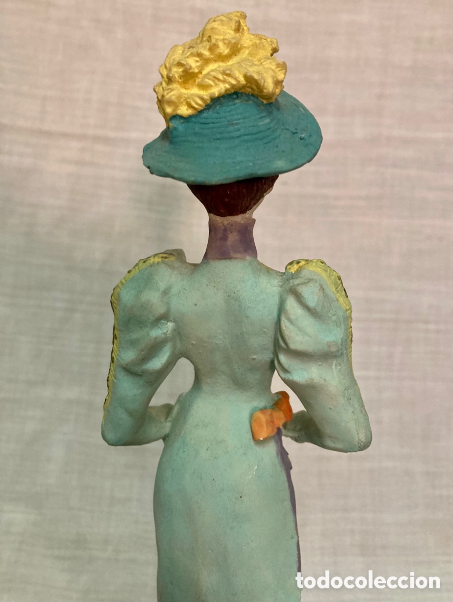 Antig&uuml;edades: FIGURA &ldquo; Se&ntilde;ora de &eacute;poca &ldquo; , pintada a mano - Foto 4