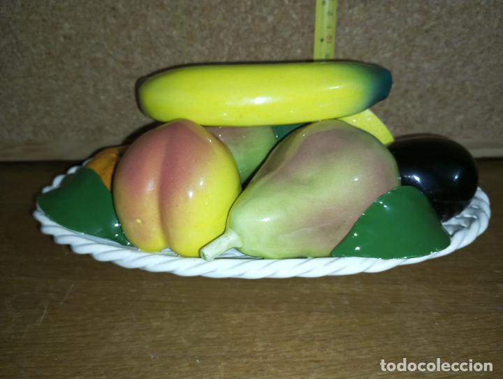 Antig&uuml;edades: Frutero centro de mesa en cer&aacute;mica de Manises - Foto 6