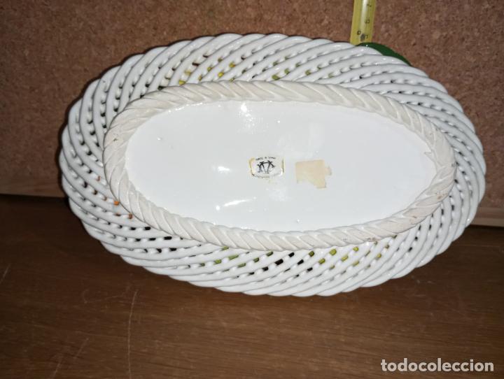 Antig&uuml;edades: Frutero centro de mesa en cer&aacute;mica de Manises - Foto 10