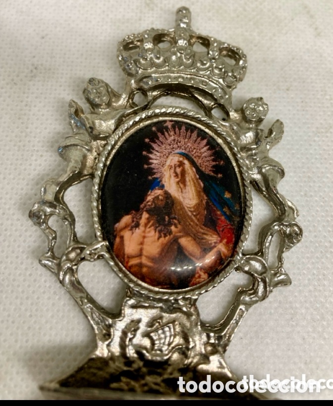 Antig&uuml;edades: BENDITERA DE METAL CON LA VIRGEN - Foto 2