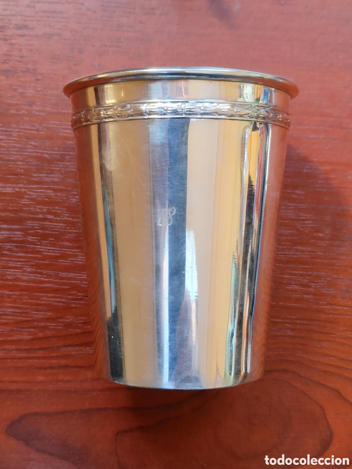 Antig&uuml;edades: Vaso en plata. Con banda de guirnaldas. - Foto 2
