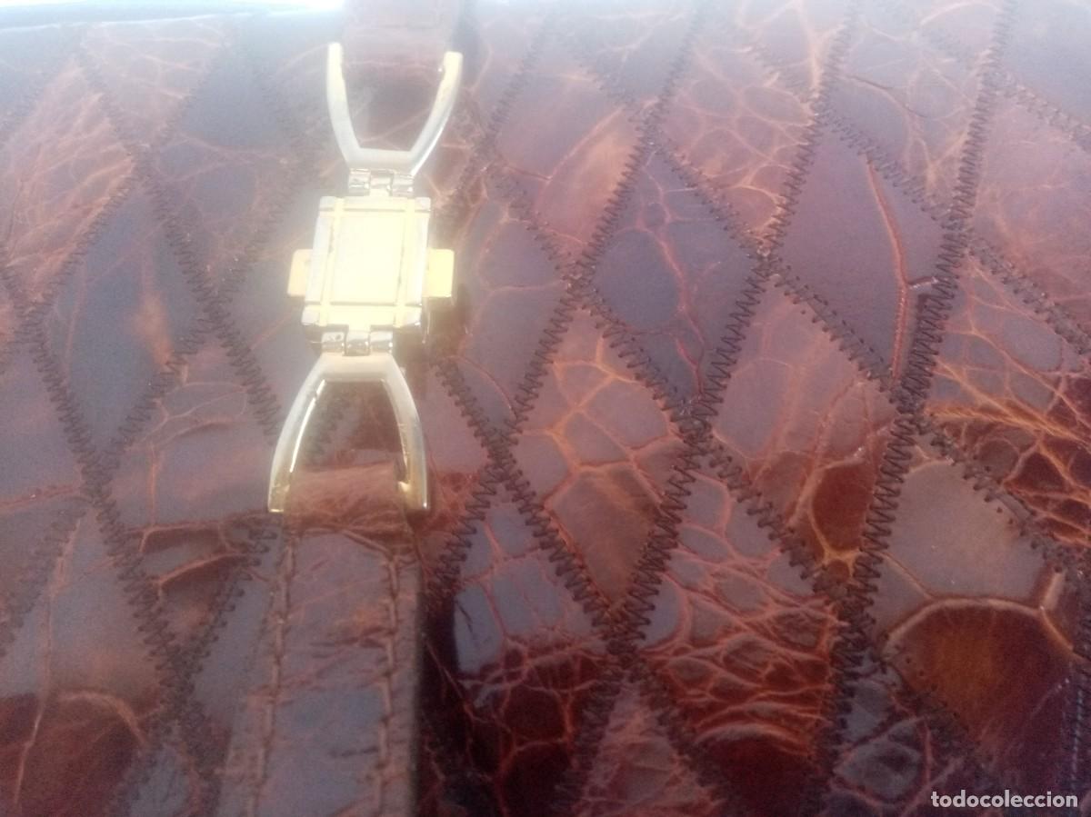 Antig&uuml;edades: bolso de reptil- - Foto 3