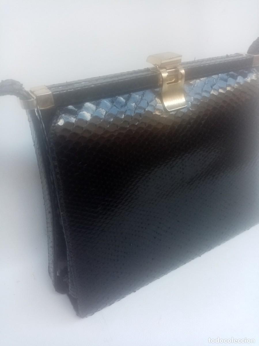 Antig&uuml;edades: bolso de reptil- - Foto 2