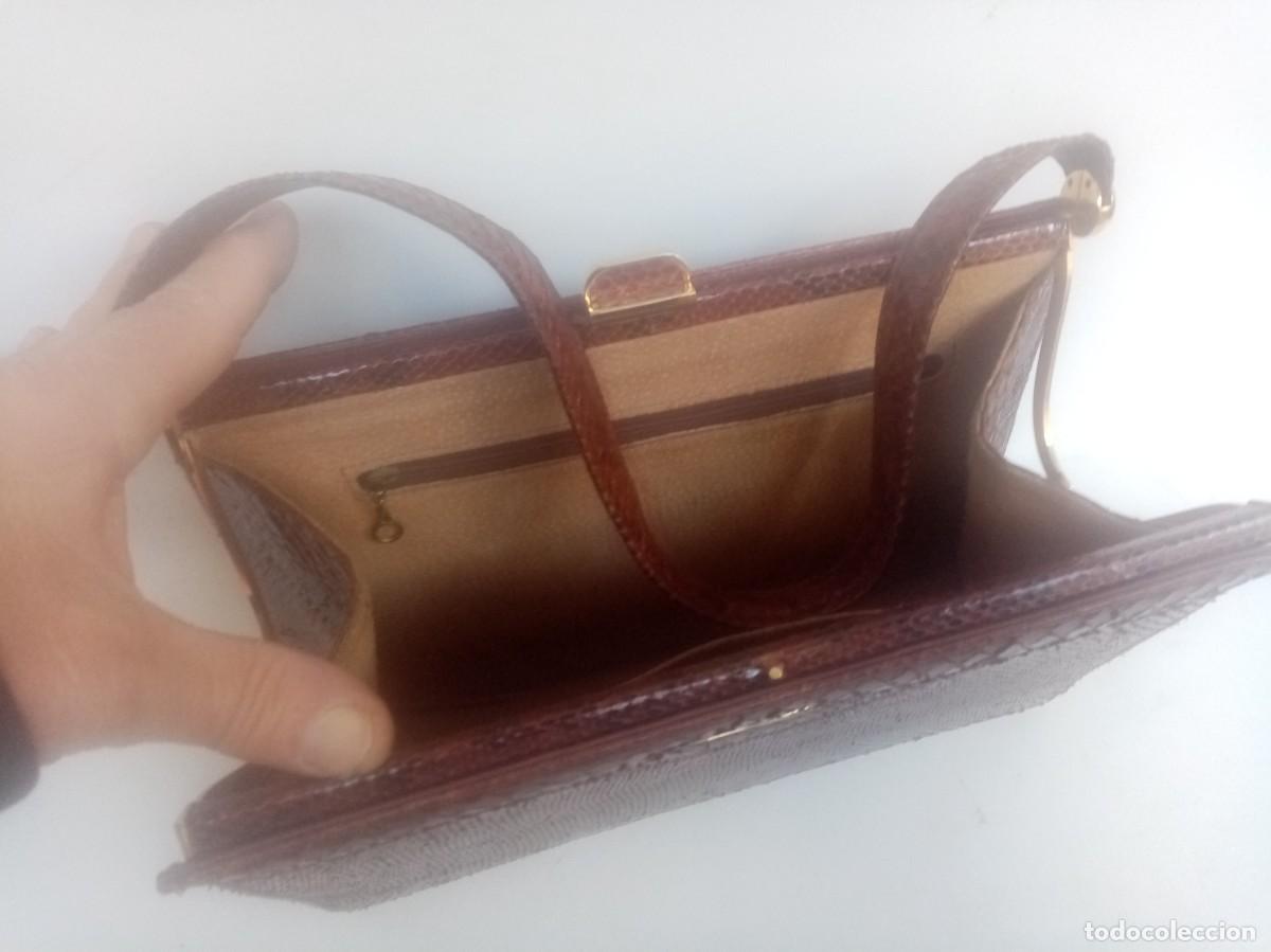 Antig&uuml;edades: bolso de reptil- - Foto 4