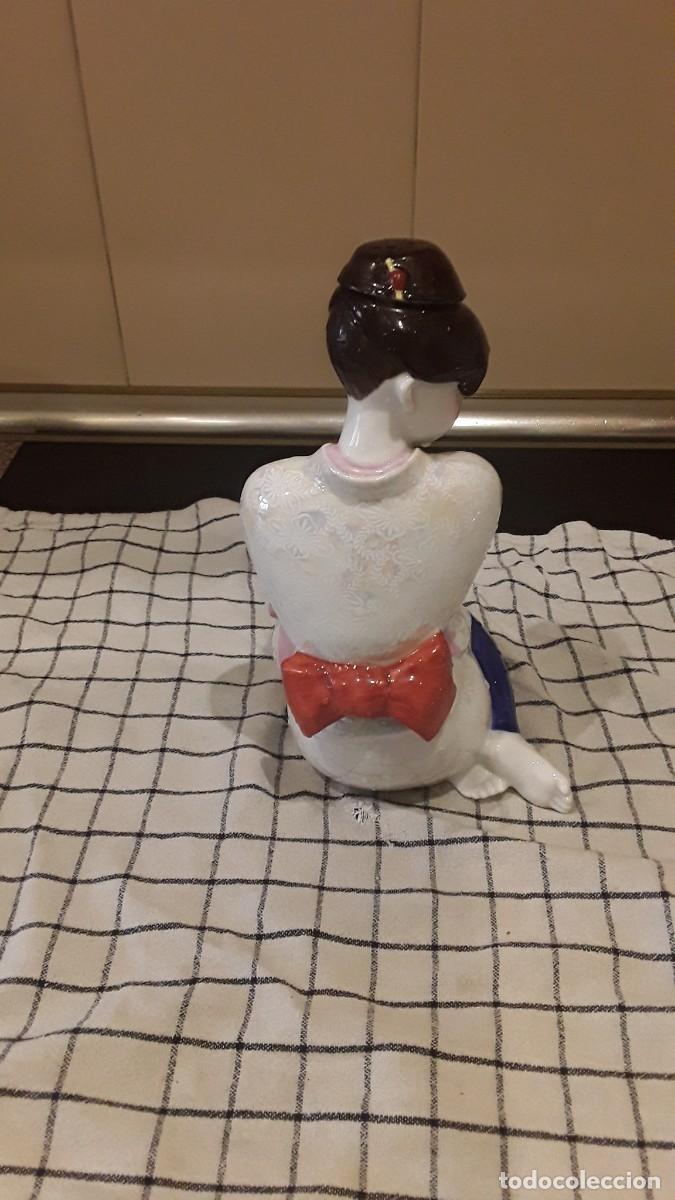 Antig&uuml;edades: FIGURA JAPONESA DE CERAMICA - Foto 4
