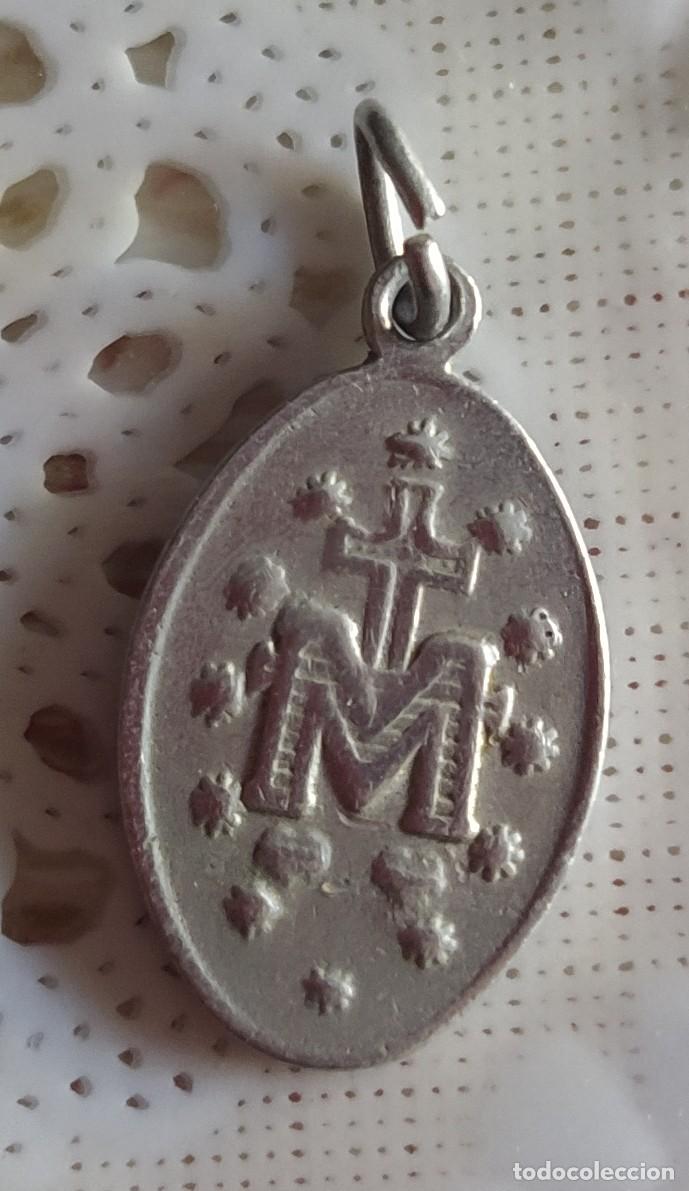 Antig&uuml;edades: Medalla Virgen la milagrosa - Foto 3