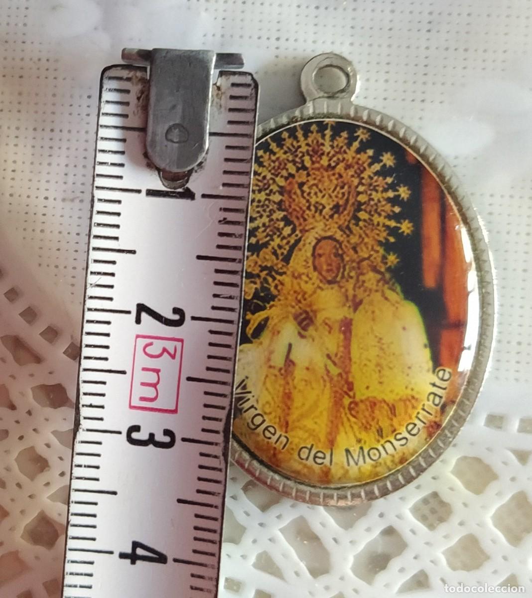Antig&uuml;edades: Medalla Virgen del monserrate - Foto 2
