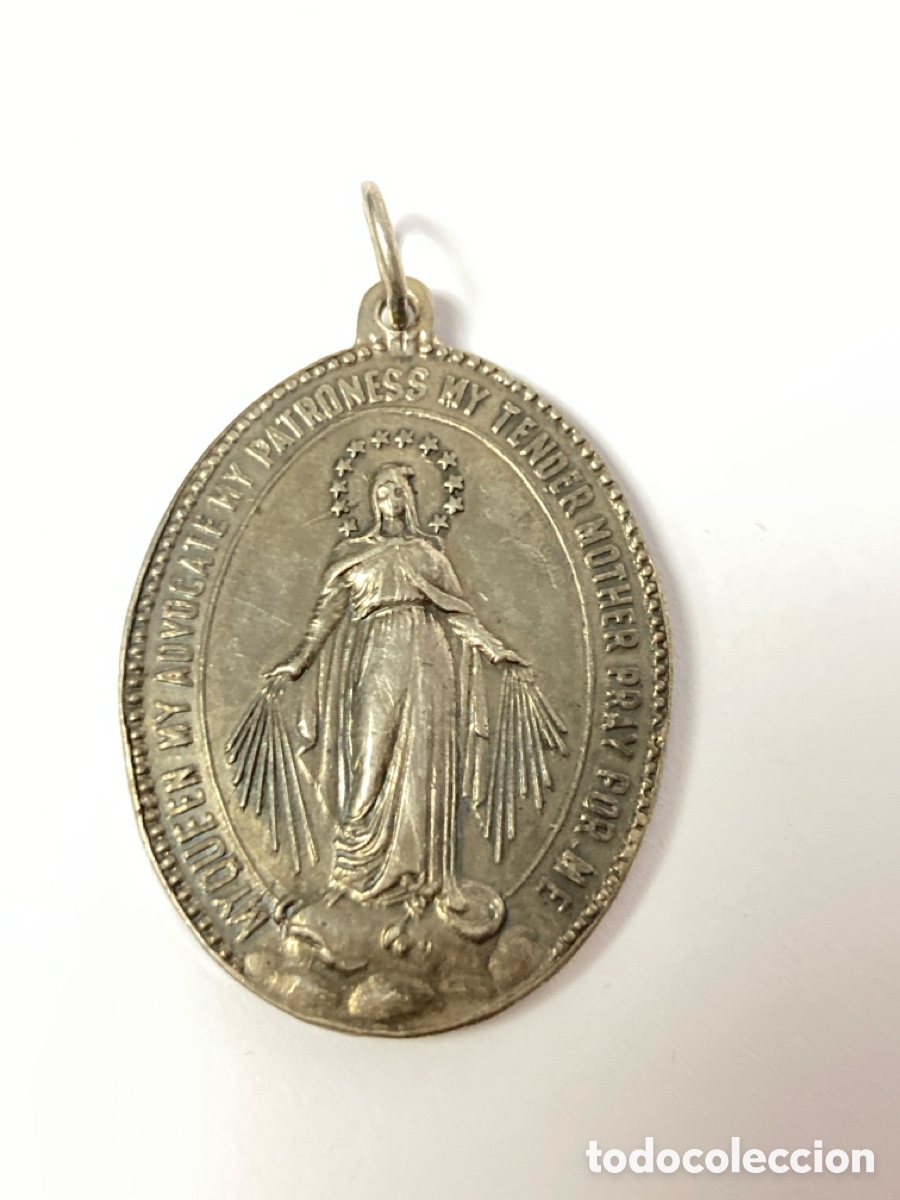 Antig&uuml;edades: Medalla de plata /C106 - Foto 1