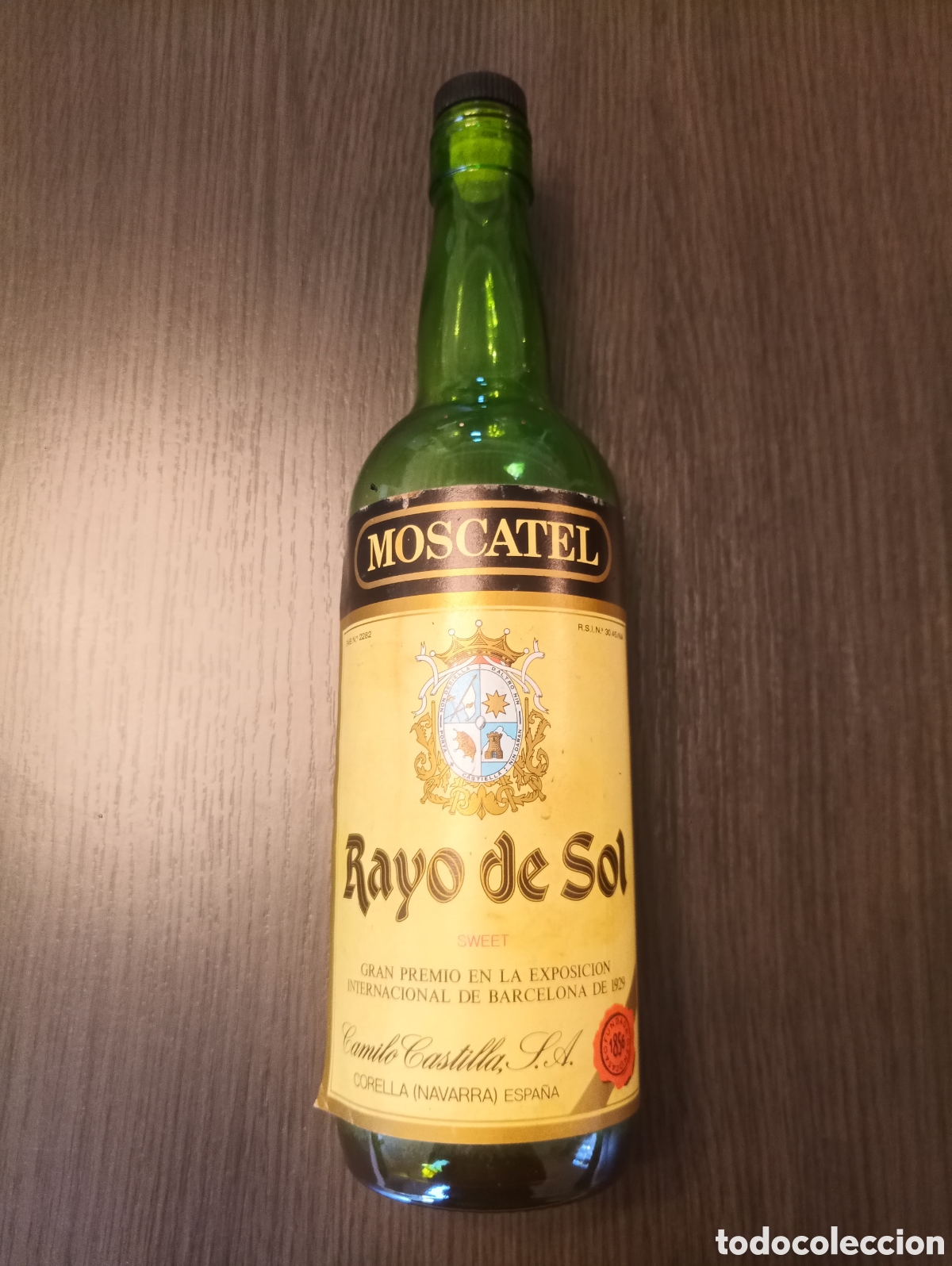 Antig&uuml;edades: Antigua Botella de MOSCATEL RAYO DE SOL - Foto 1