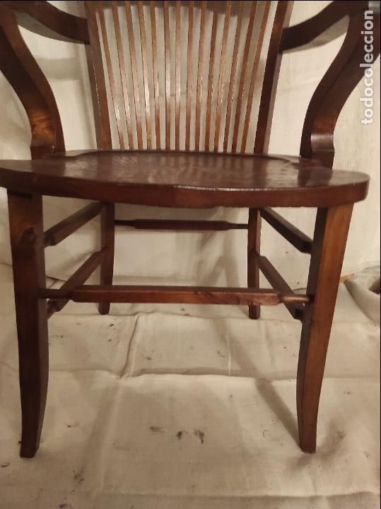Antig&uuml;edades: Sill&oacute;n de madera de roble.Pps S XX. - Foto 2