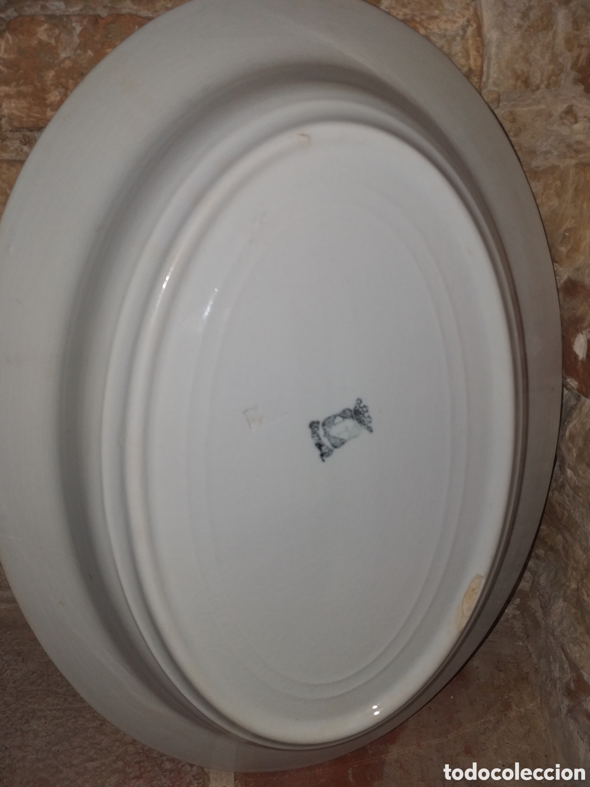 Antig&uuml;edades: Fuente ceramica Santander - Foto 1