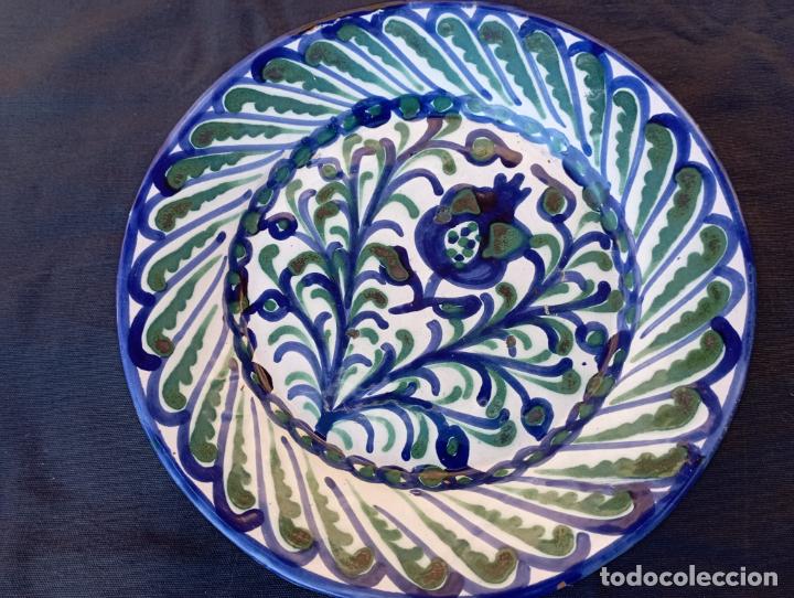 Antig&uuml;edades: ANTIGUO PLATO PINTADO A MANO. - Foto 1