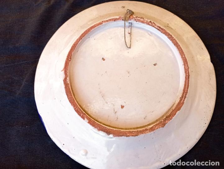 Antig&uuml;edades: ANTIGUO PLATO PINTADO A MANO. - Foto 3