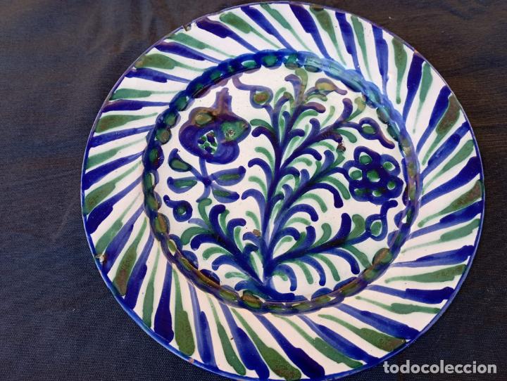 Antig&uuml;edades: ANTIGUO PLATO PINTADO A MANO. - Foto 1