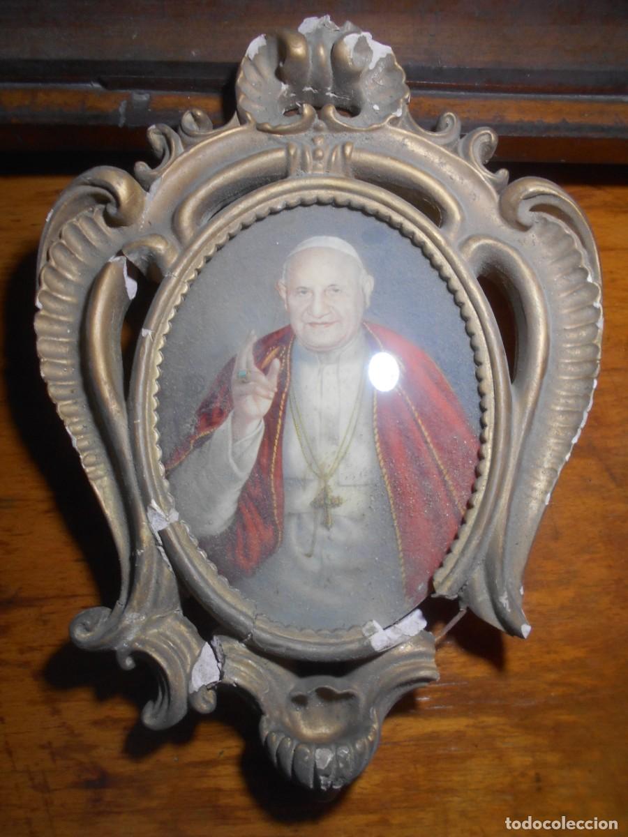 Antig&uuml;edades: CORNUCOPIA CON FOTOGRAFIA DE PAPA - Foto 1
