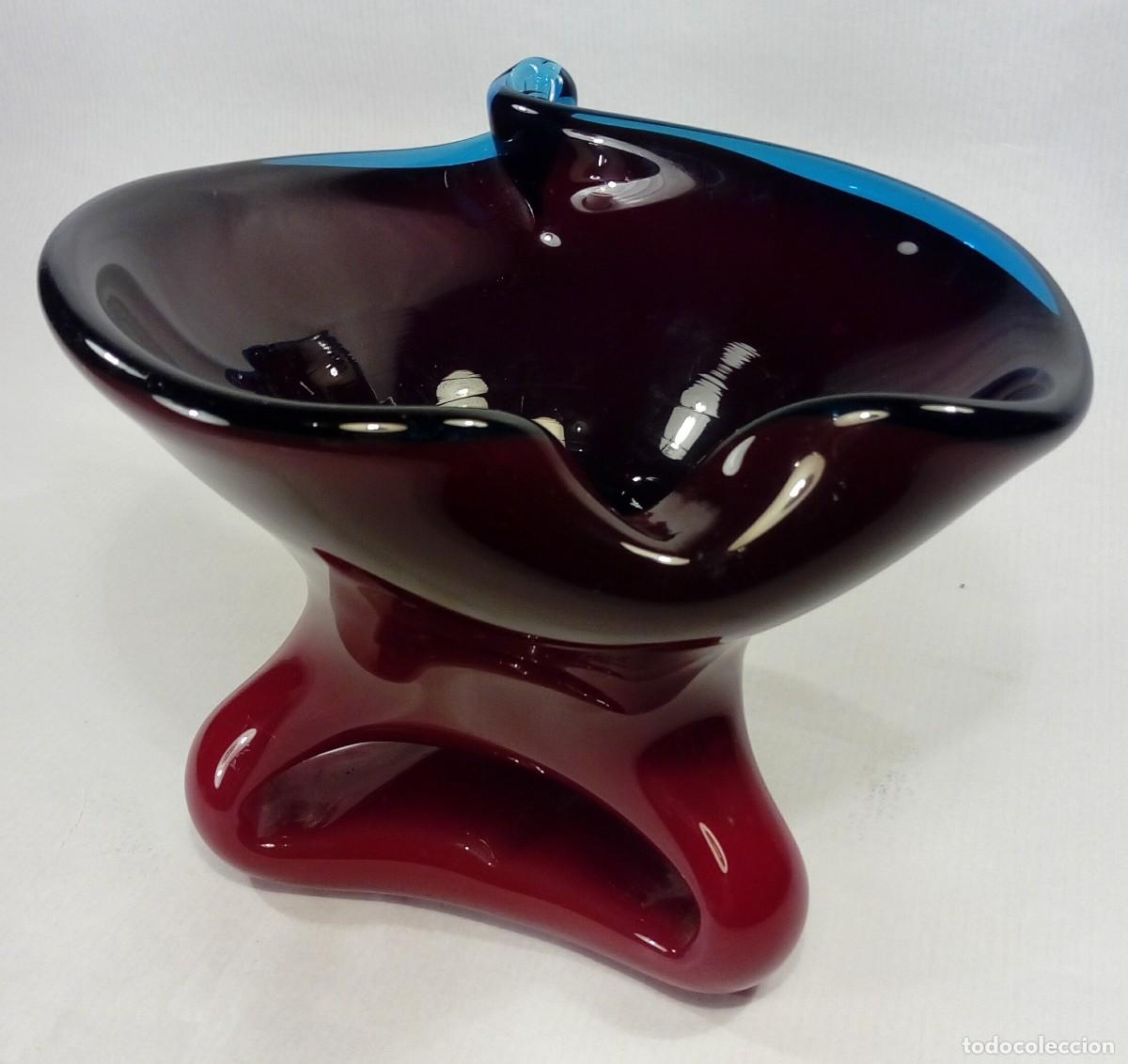 Antiquit&eacute;s: CENTRO EN CRISTAL SOMERSO AZUL Y BURDEOS DE MURANO. FIRMADO CENEDESE. MURANO.
