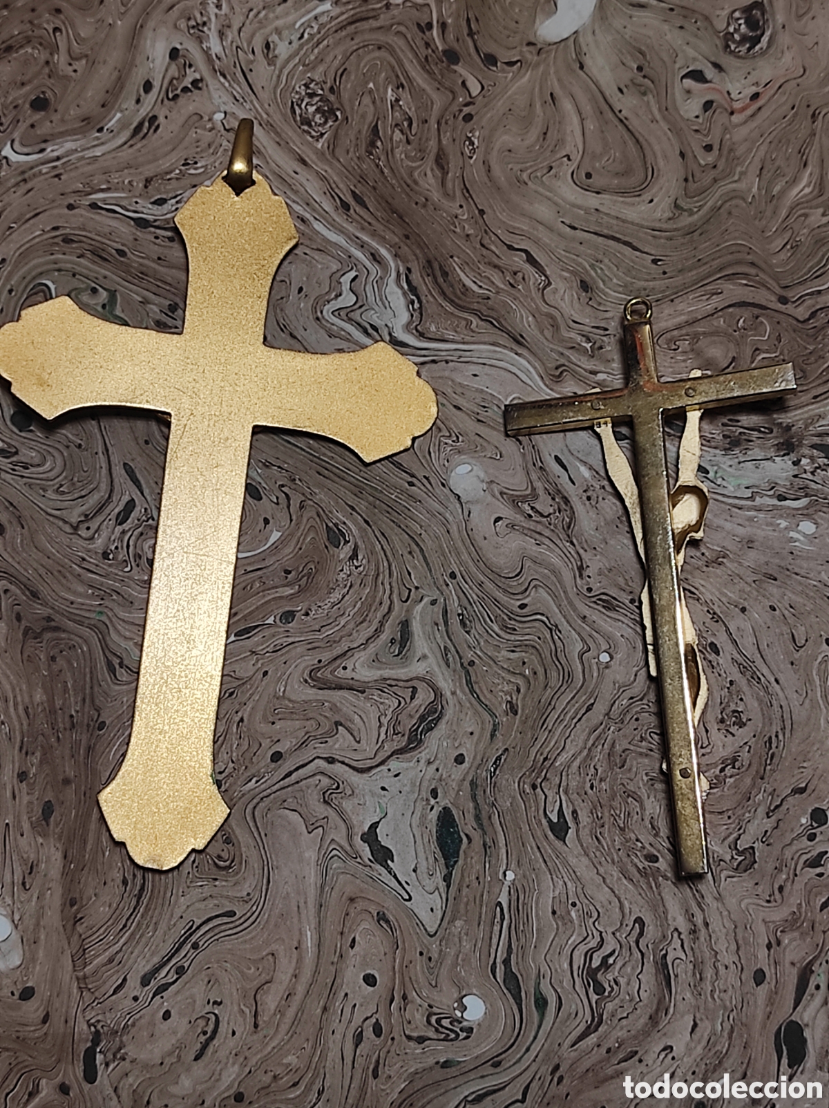 Antig&uuml;edades: Lote de dos cruces doradas - Foto 4