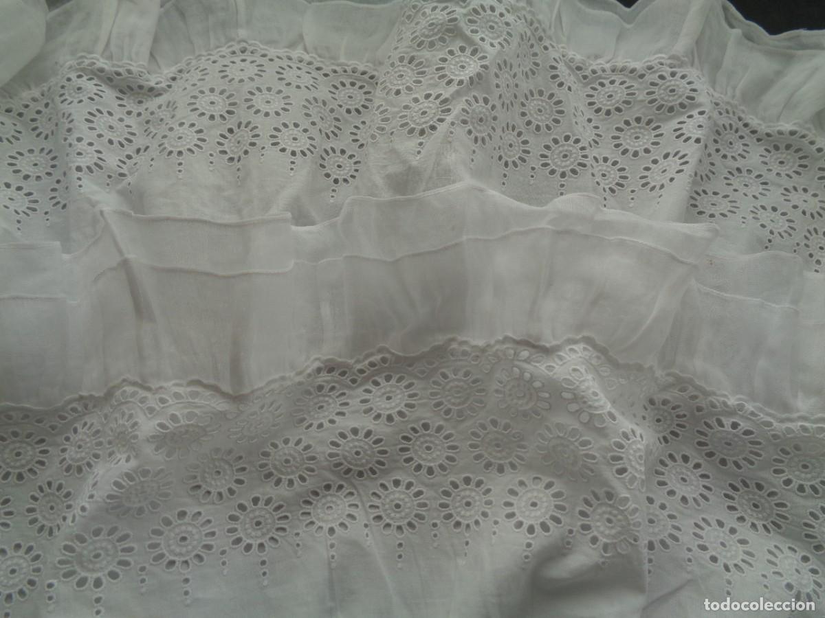 Antig&uuml;edades: REMATE DE VESTIDO - Foto 3