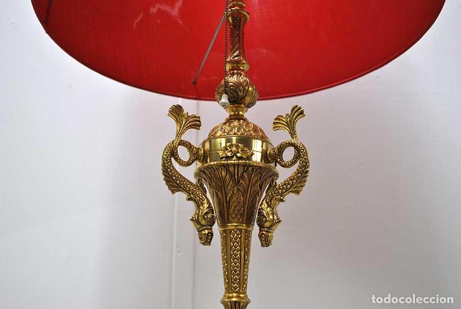 Antig&uuml;edades: L&Aacute;MPARA ANTIGUA DE PIE BRONCE DORADO - Foto 4