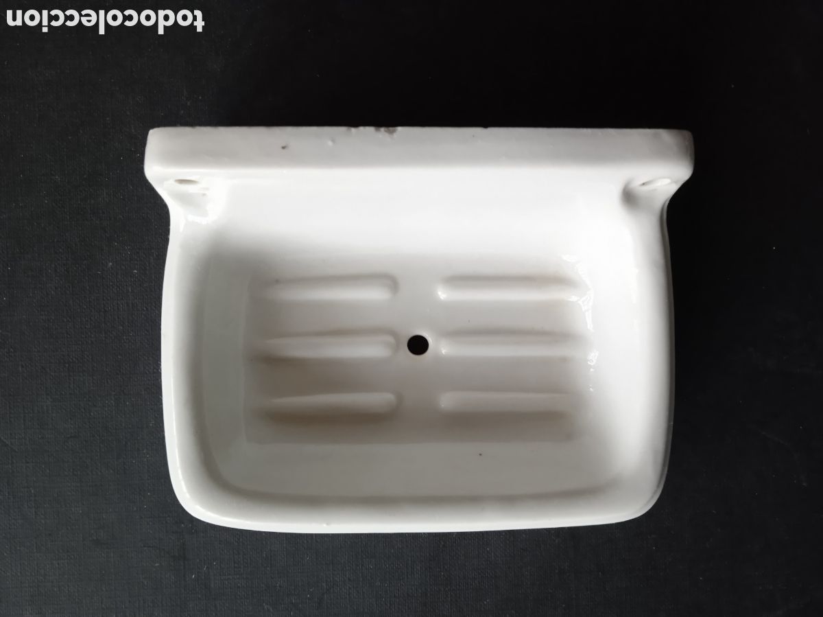 Antig&uuml;edades: ANTIGUA JABONERA DE LOZA.