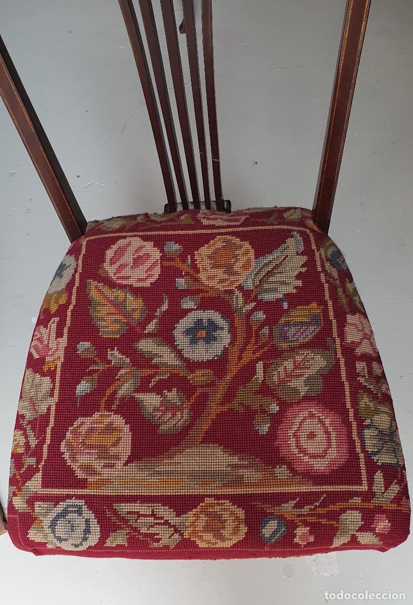 Antig&uuml;edades: Sillas de petit point antiguas. - Foto 4