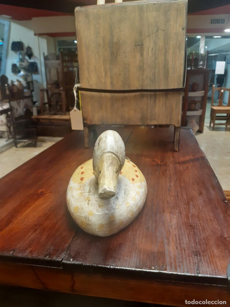 Antig&uuml;edades: PATO RECLAMO TALLADO EN MADERA - Foto 2
