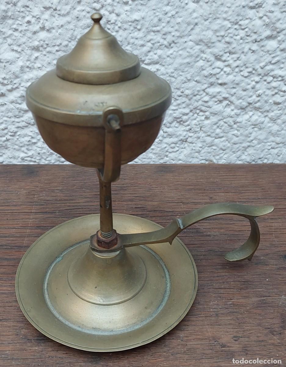 Antig&uuml;edades: CANDIL BASCULANTE DE BRONCE - Foto 1