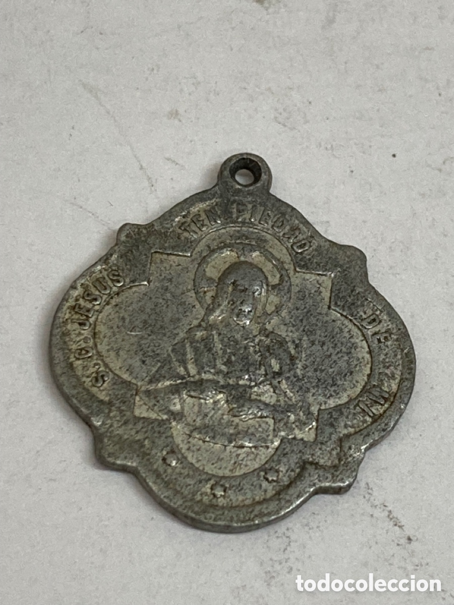 Antig&uuml;edades: Medalla de plata religiosa/C116 - Foto 2