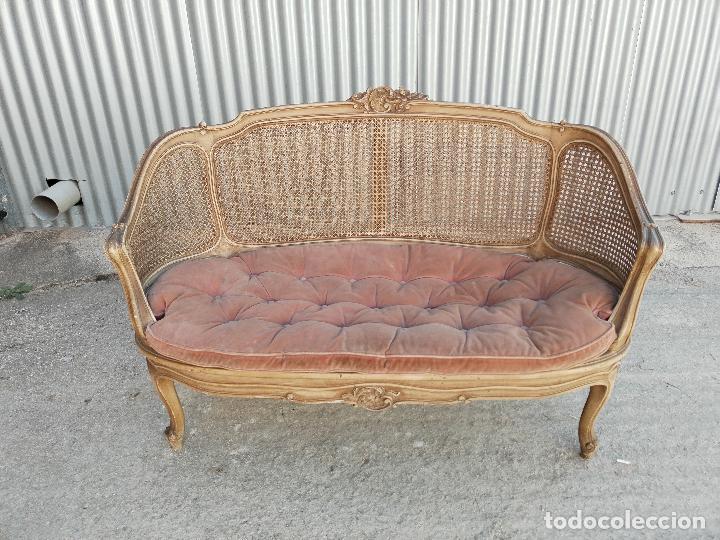 Antig&uuml;edades: antiguo sofa de rejilla - Foto 1