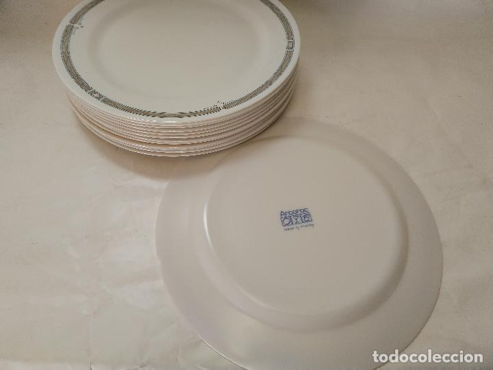 Antig&uuml;edades: 11 platos arcoroc - Foto 2