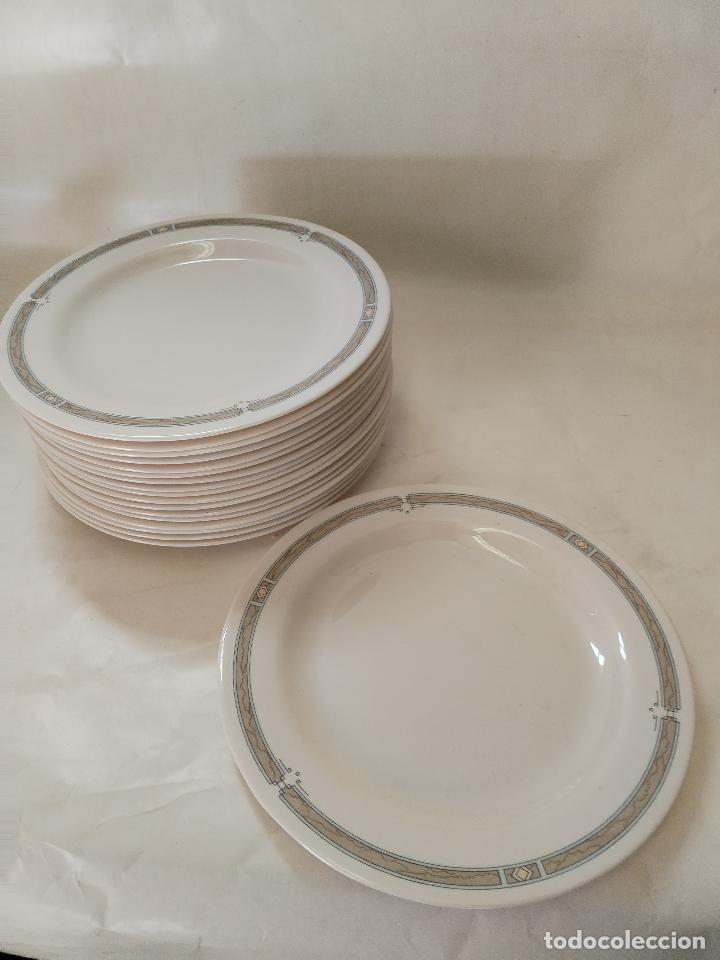 Antig&uuml;edades: 18 platos arcoroc - Foto 2