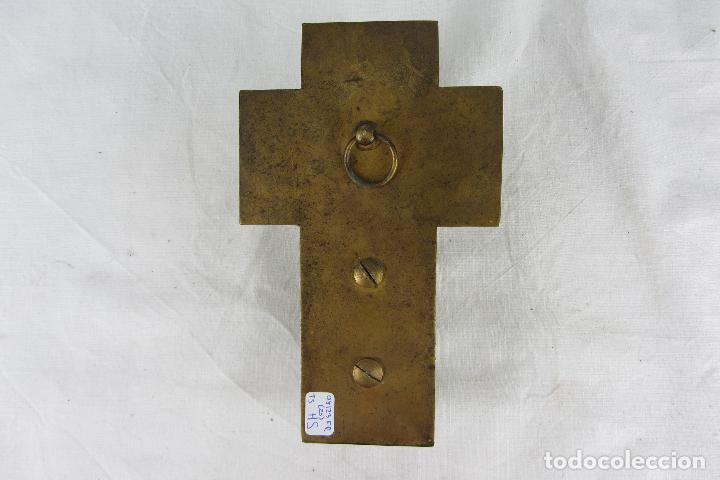 Antig&uuml;edades: BENDITERA CON LA CRUZ DE ESMALTES Y ONICE - Foto 3