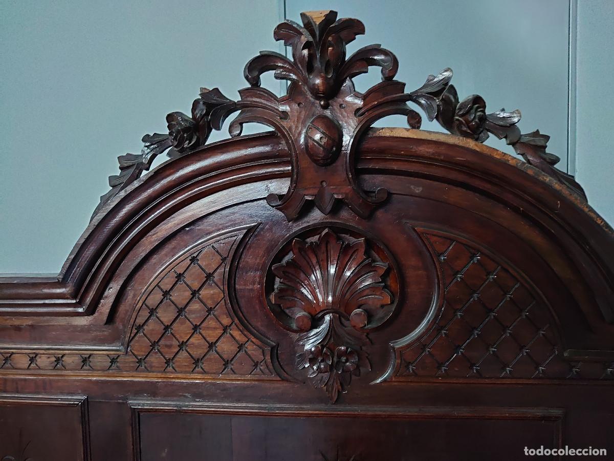 Antig&uuml;edades: Banco de madera con asiento ba&uacute;l. - Foto 5